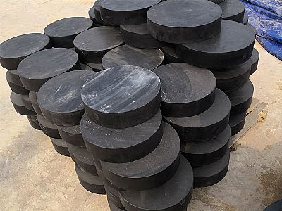 麦盖提板式橡胶支座由若干层橡胶片与薄钢板经加压硫化
